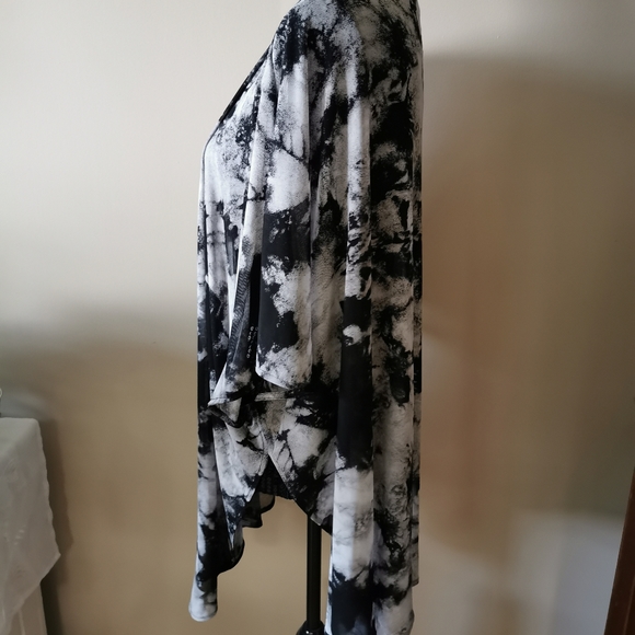 Sugar High Black & White Open Cardigan Size Medium - Picture 4 of 9